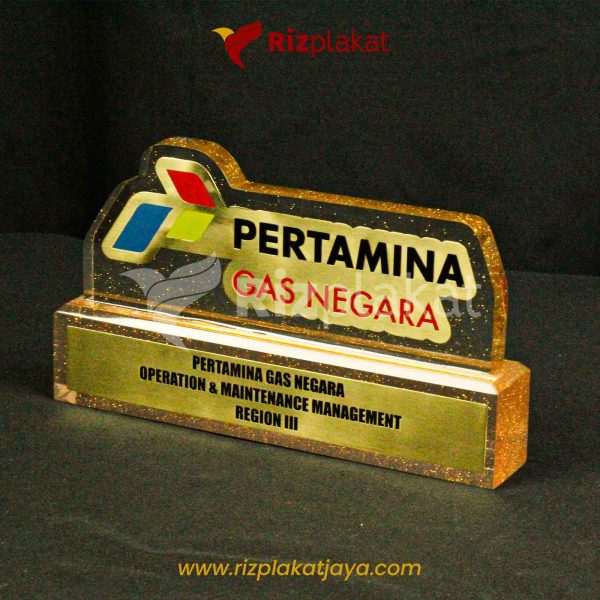 Plakat Resin Custom Logo Perusahaan Desain Eksklusif Plakat Resin Custom Logo Perusahaan Desain Eksklusif